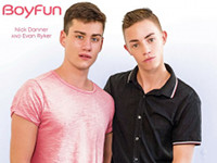 Hung Twinks 2 Gay Empire