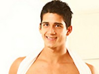 Maxi Maximo Latino